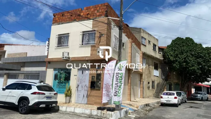 Casa + Ponto Comercial no Ponto Novo