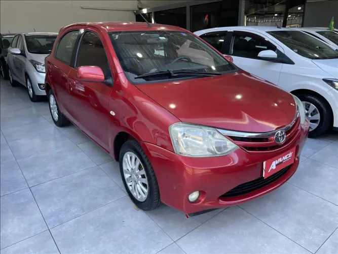 Toyota Etios XLS 1.5 Flex 16V 5P Mec. 2013