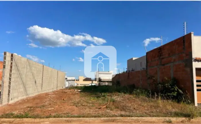 Terreno à venda no bairro Park Bela Vista