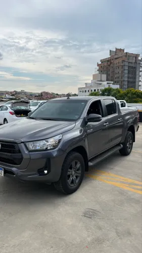 Toyota Hilux CD SR 4X4 2.8 TDI Diesel Aut. 2025