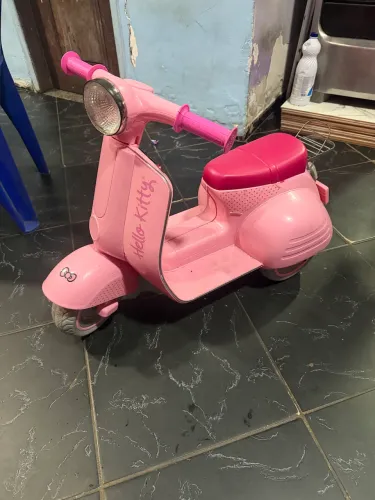 Moto elétrica infantil menina
