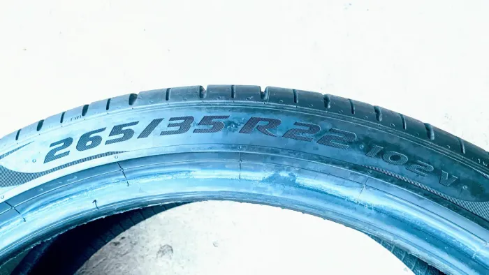 Vendo 2 Pneus Pirelli P ZERO 265/35 R22