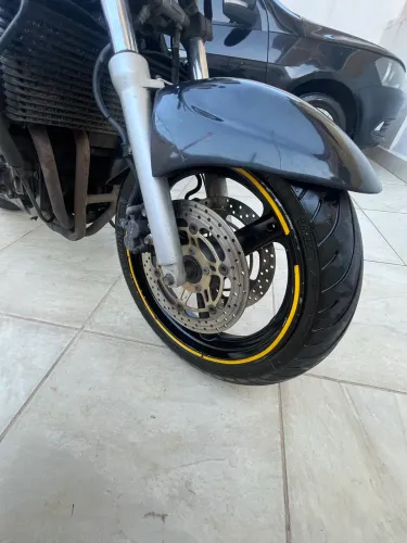 Moto impecável, pegar e andar, motivo obras