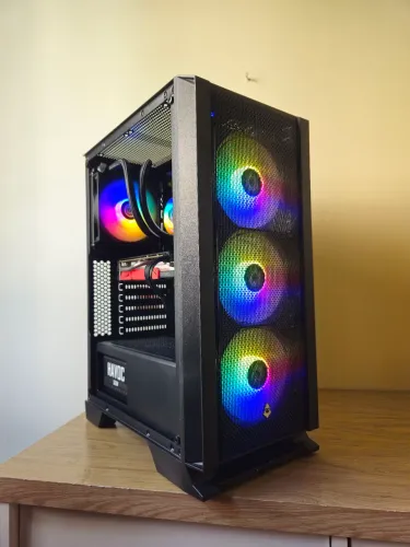 PC Gamer / Xeon 2667v4 / GTX 1660 Super 6GB / 32GB RAM / SSD 480GB / Fonte 500W