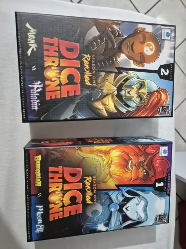 Dice throne