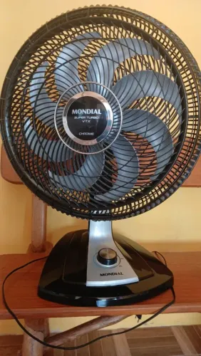 Ventilador De Mesa Mondial Super Turbo VTX Chrome 40cm 8 Pás