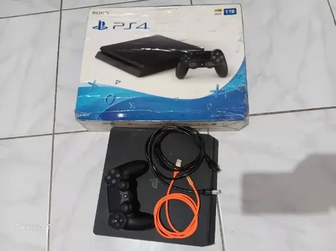 PS4 COMPLETO NA CAIXA E DESTRAVADO
