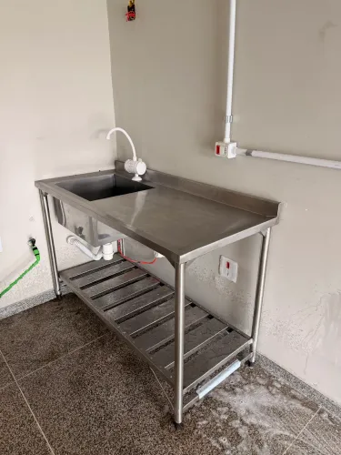 Pia de Inox 1,40x60