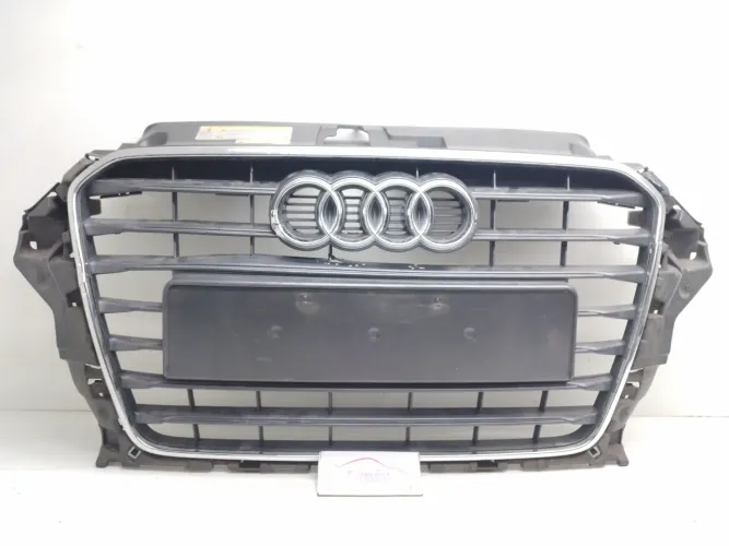 Grade Radiador Audi A3 Tfsi 1.8 Sport 2013/2014 Nº8v3853037 Preto Plástico