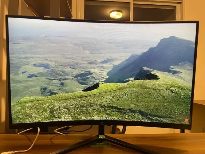 Monitor curvo Concordia 29''