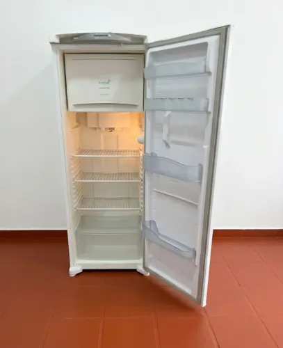 Geladeira Consul Facilite 342L Frost Free - Desapego Rápido