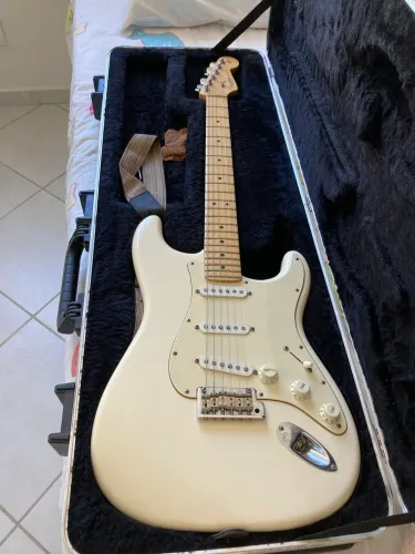 Guitarra Fender American Standard 2010