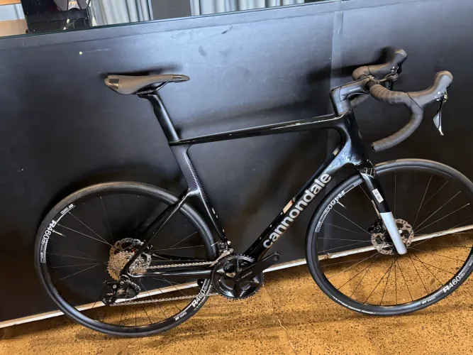 BICICLETA CANNONDALE SUPERSIXEVO CARBON 4 TAMANHO 58 