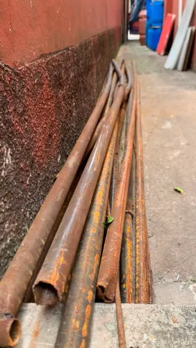 Tubos De ferro - Retirar no local