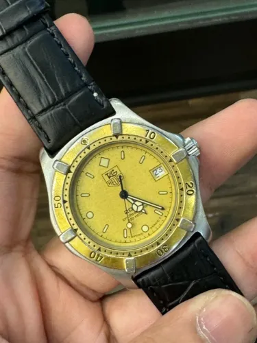 Relógio masculino Tag Heuer Professional 2000 Date Quartz Ref. 964.006 37 mm