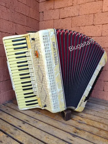 Acordeon Todeschini Super 8