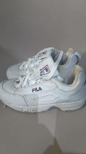 Tênis Fila tamanho 39 valor 100 reais