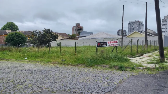 Terreno para Venda no Centro