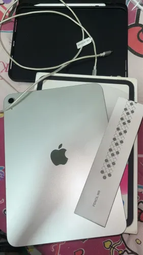 Ipad 11 + caneta + cabo