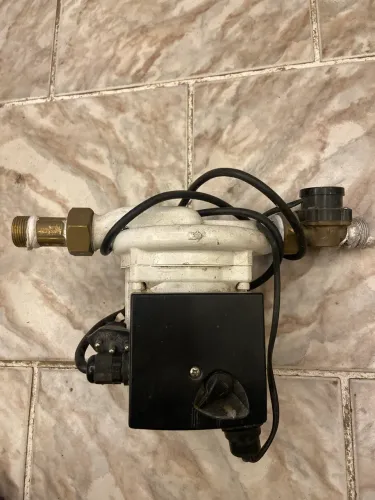 Pressurizador de Água Rinnai 245W Silencioso
