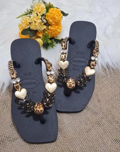 Havaianas personalizadas pedrarias luxo