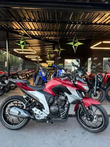 Fz25 abs impecável