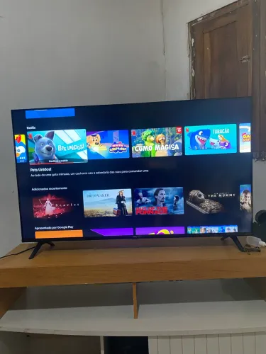 VENDO TV 43 polegadas,  Smart TV LED Full HD da TCL. 6 meses de uso, perfeito estado