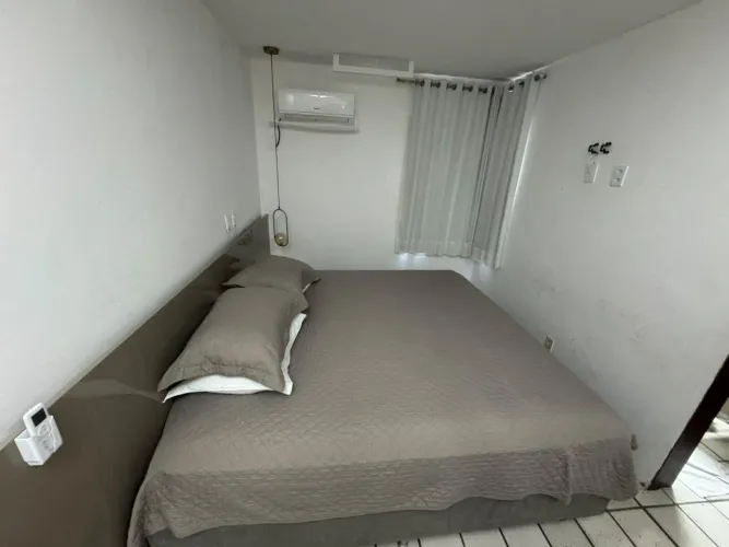 Cama king size 2,00 x 2,03