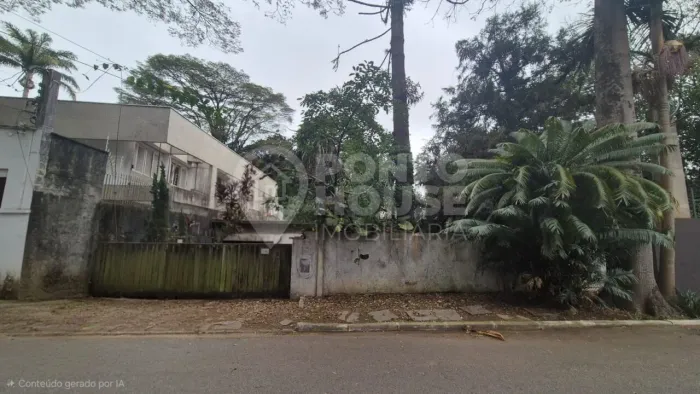 Chácara Flora - Amplo Terreno , Rua sem saída.