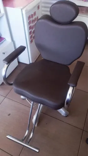 Cadeira hidráulica e carrinho auxiliar