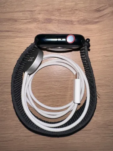 Apple Watch SE GPS - Caixa meia-noite - 44 mm ? Pulseira loop esportiva - Excelente