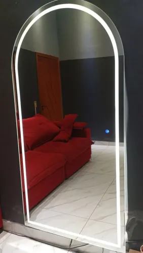 Espelho corpo inteiro com toutch screen