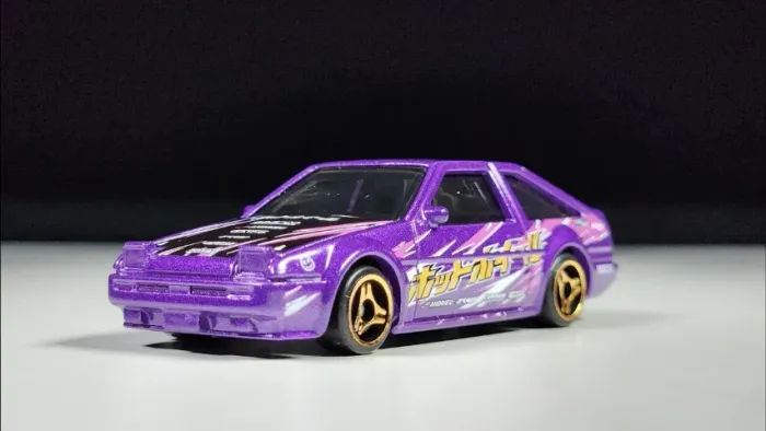 Hot Wheels Toyota AE86 Sprinter Trueno - J-Imports (No blister)