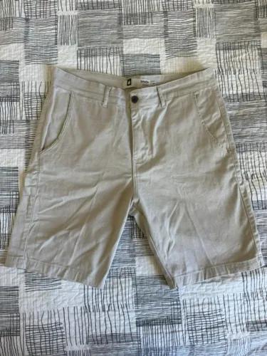Bermuda Limits Off White - Tamanho 44 - NOVA