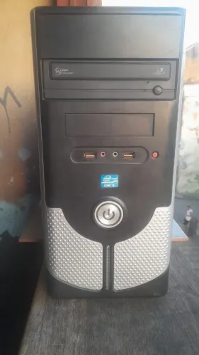 Computador com monitor