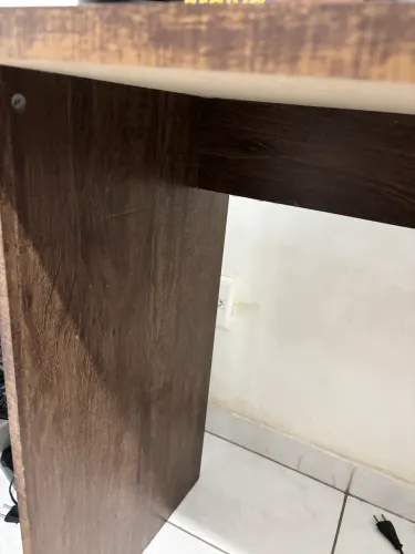 Mesa de Escritório/Computador com Gaveta e Nicho - Ótimo Estado