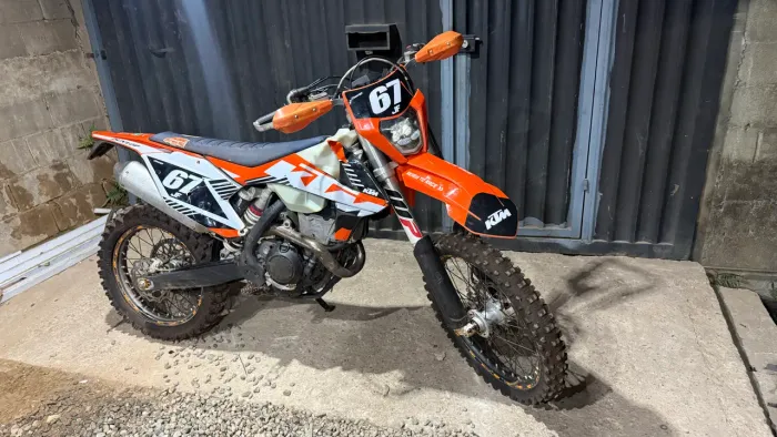 Vende-se KTM 350 excf com apenas 95 horas de uso!