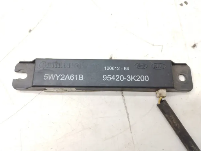 Módulo Keyless Hyundai Veloster 1.6 2012 2013 954203k200