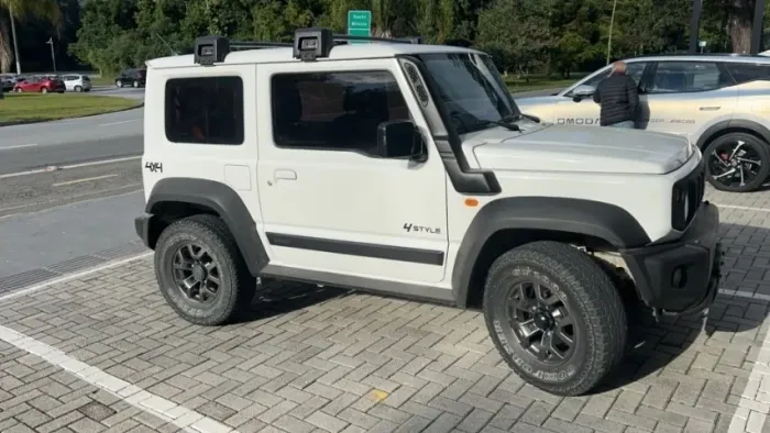 Suzuki Jimny Sierra 4style 1.5 16V AUT 2021