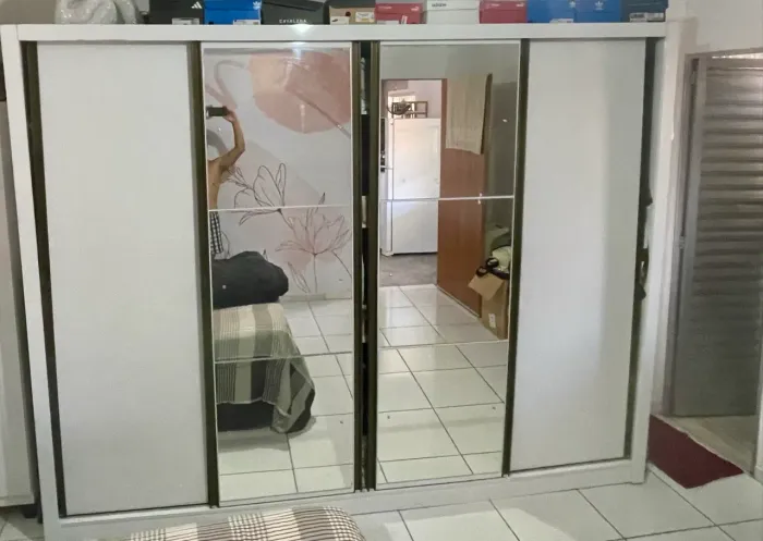 Guarda-roupa Grande