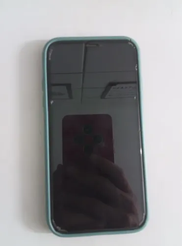 iPhone XR 64GB conservado