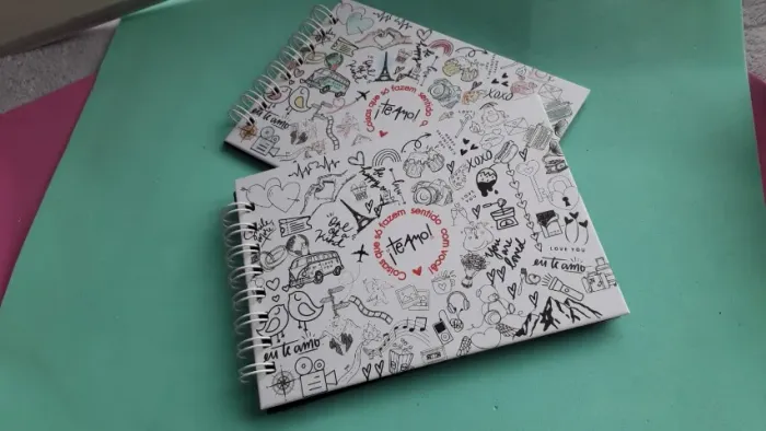 Caderno de Fotos - Para Colorir