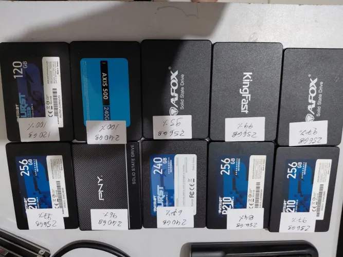 Ssd 256 e 240