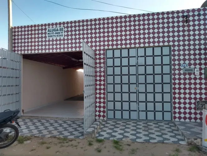 Alugo kitnet com garagem 400 reais na zona norte