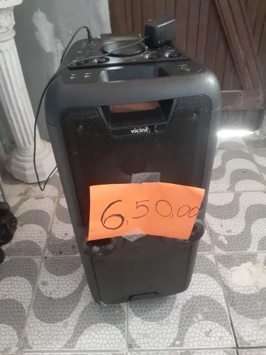 VENDO CX DE SOM ( TORRE ) .800 POLE.