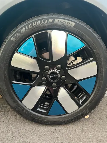 Pneu Michelin Primacy 4+ 205/50R17 excelente estado