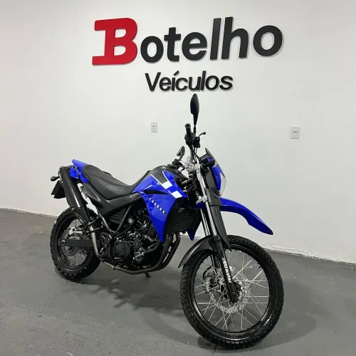 YAMAHA 