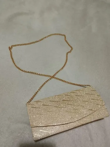 Bolsa carteira feminina brilhosa