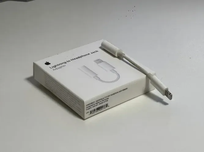 Adaptador Lightning para P2 - Fone de Ouvido