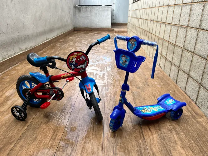 Bicicleta infantil + patinete